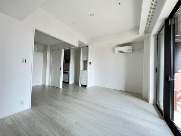 WORLD TOWER RESIDENCE リビングダイニングキッチン約12.1帖 WORLD TOWER RESIDENCE リビングダイニングキッチン約12.1帖