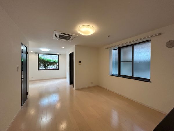 池田山ハウスA リビング※照明器具は性能保証外 池田山ハウスA リビング※照明器具は性能保証外