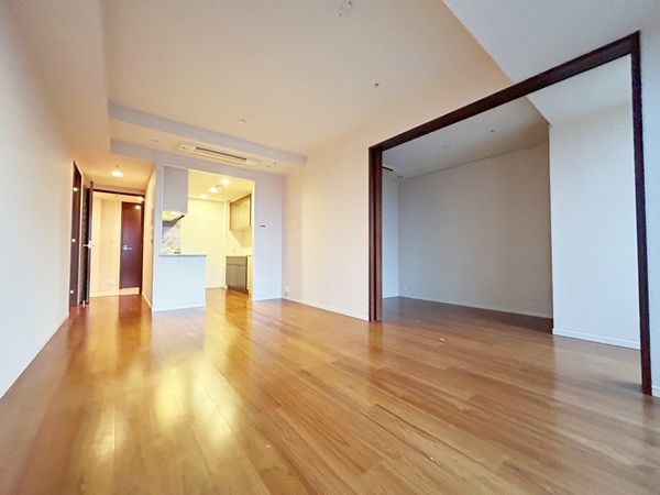 大崎ウエストシティタワーズEAST棟 約11.9帖のリビングダイニング 大崎ウエストシティタワーズEAST棟 約11.9帖のリビングダイニング