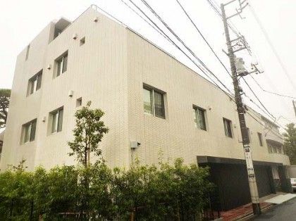 ManaHouse Minamiazabu 4LDK+地下トランクルーム+平置き駐車場付 ManaHouse Minamiazabu 4LDK+地下トランクルーム+平置き駐車場付