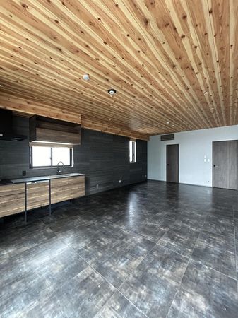 BIRTH INーRESIDENCE麻布十番 リビングダイニング約20.1帖※クリーニング前 BIRTH INーRESIDENCE麻布十番 リビングダイニング約20.1帖※クリーニング前