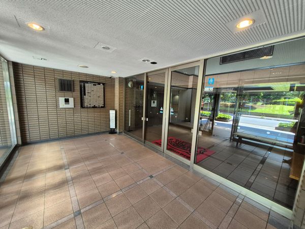 ライオンズマンション千葉グランドタワー エントランス ライオンズマンション千葉グランドタワー エントランス