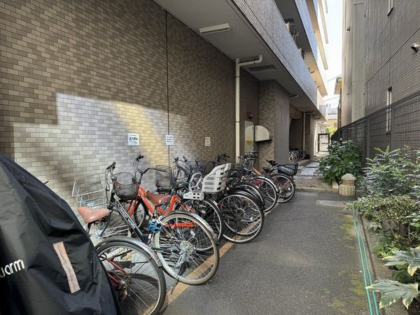 ライオンズマンション千葉県庁前 駐輪場無料 ライオンズマンション千葉県庁前 駐輪場無料