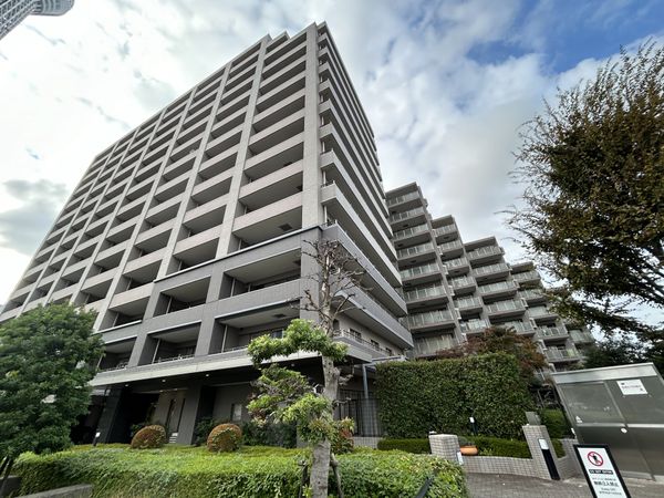 エスタガーデン 建物外観 エスタガーデン 建物外観