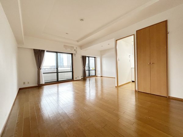 ルネ・ベイグランデ リビングダイニング※家具・調度品は含まれません。 ルネ・ベイグランデ リビングダイニング※家具・調度品は含まれません。