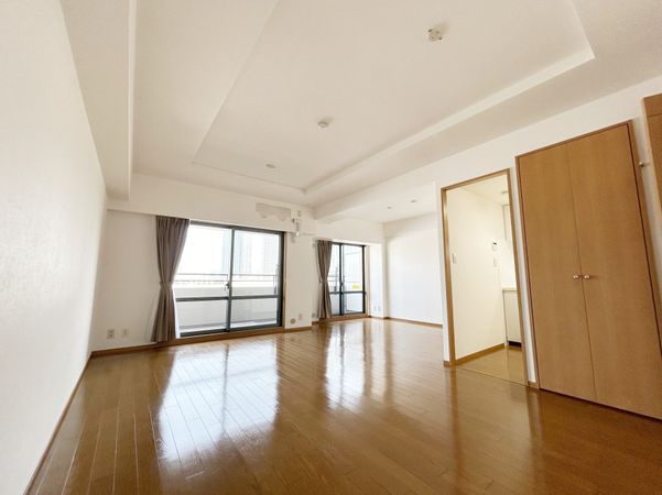 ルネ・ベイグランデ リビングダイニング※家具・調度品は含まれません。 ルネ・ベイグランデ リビングダイニング※家具・調度品は含まれません。