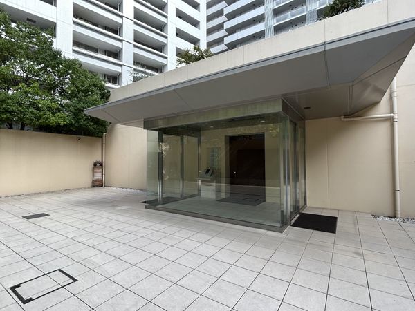 ガーデンフラッグシティ エントランス ガーデンフラッグシティ エントランス