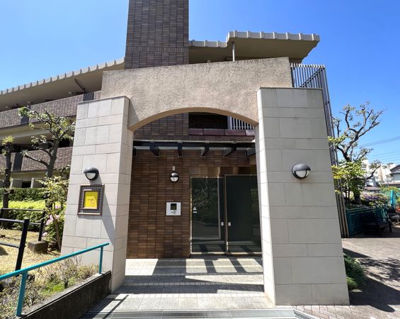 東急ドエル・イディオスあざみ野G棟 G棟エントランス 東急ドエル・イディオスあざみ野G棟 G棟エントランス