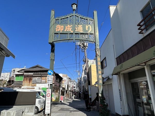 ブリーゼ由比ガ浜 御成通り(約40m) ブリーゼ由比ガ浜 御成通り(約40m)