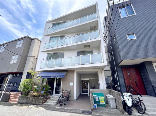 ブリーゼ由比ガ浜 建物外観 ブリーゼ由比ガ浜 建物外観