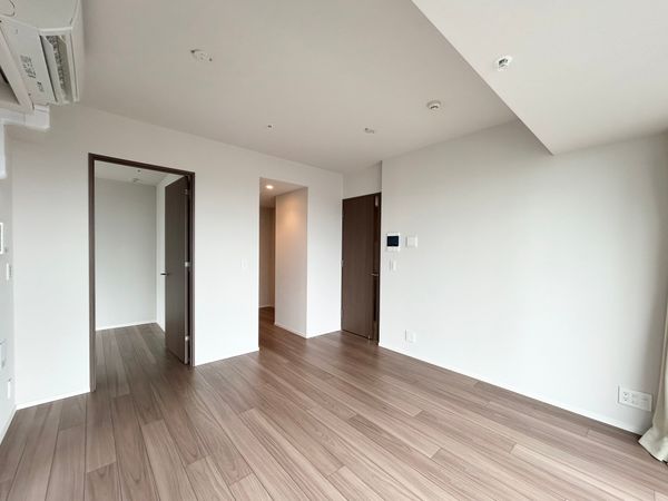 プレミストタワー白金高輪 リビング約8.1帖※室内クリーニング前 プレミストタワー白金高輪 リビング約8.1帖※室内クリーニング前