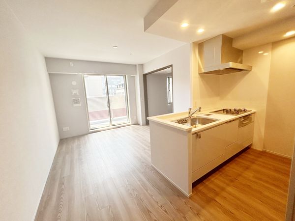 ローレルタワー堺筋本町 LDK約12.4帖 ローレルタワー堺筋本町 LDK約12.4帖