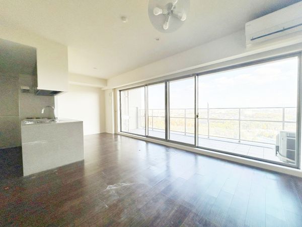 クレヴィア千里桃山台 LDK約19.0帖 クレヴィア千里桃山台 LDK約19.0帖