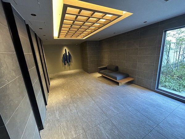 リビオレゾン南森町 エントランスホール リビオレゾン南森町 エントランスホール