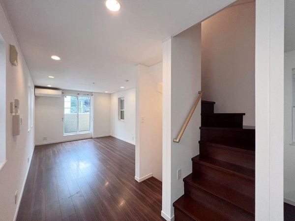 千駄ヶ谷2丁目I邸 LDK(約17.5帖) 千駄ヶ谷2丁目I邸 LDK(約17.5帖)