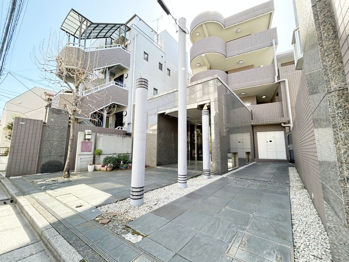 クレアシオン三軒茶屋 建物外観 クレアシオン三軒茶屋 建物外観
