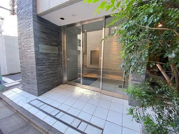 プレミスト渋谷宮益坂 エントランス プレミスト渋谷宮益坂 エントランス