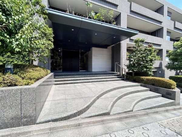 グランツオーベル目白近衛町 エントランス グランツオーベル目白近衛町 エントランス