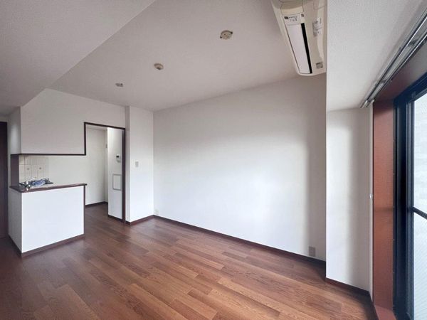 ダイアパレス代官山 リビングダイニング(約8.2帖) ダイアパレス代官山 リビングダイニング(約8.2帖)