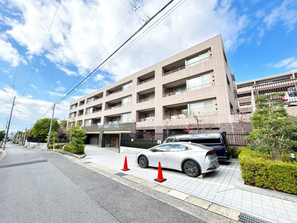 ファミールコート東山ノースレジデンス 外観写真 ファミールコート東山ノースレジデンス 外観写真