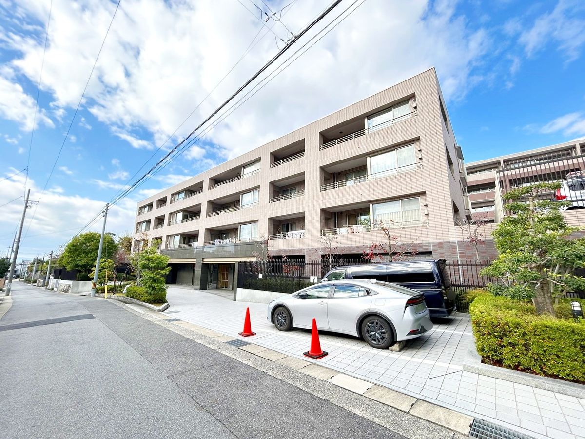 ファミールコート東山ノースレジデンス 外観写真 ファミールコート東山ノースレジデンス 外観写真