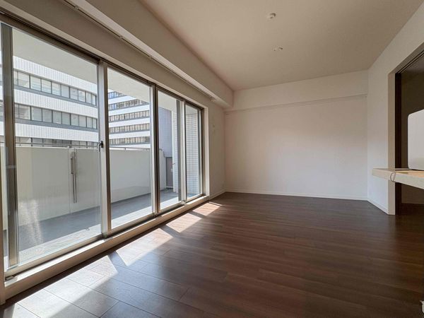 THE SAKAE RESIDENCE リビング・居室 THE SAKAE RESIDENCE リビング・居室