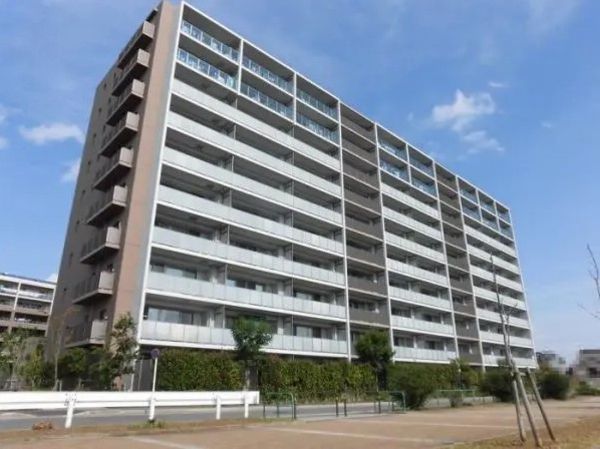 ポレスターセントラルシティ名西参番館 建物外観 ポレスターセントラルシティ名西参番館 建物外観