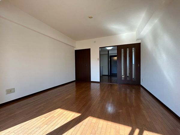 ユトエール花の木 洋室約8.4帖 ユトエール花の木 洋室約8.4帖