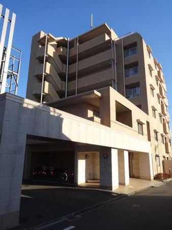 グランスイート高畑 建物外観(2020年4月撮影) グランスイート高畑 建物外観(2020年4月撮影)