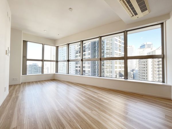 ザ・パークハウス 西新宿タワー60 LD約13帖/エアコン(2台)・床暖房付き ザ・パークハウス 西新宿タワー60 LD約13帖/エアコン(2台)・床暖房付き