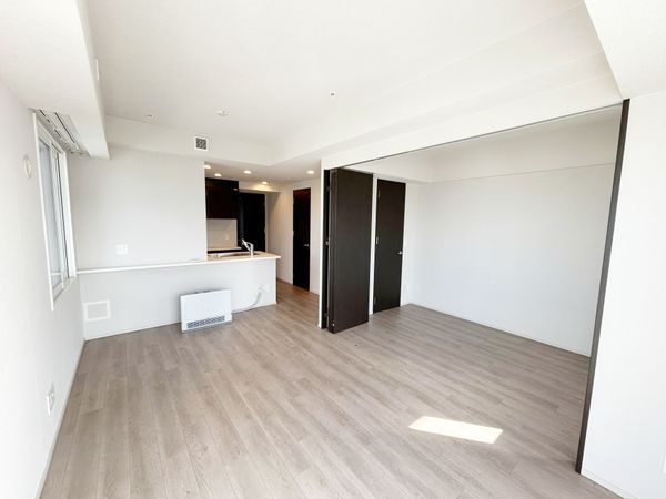 ブランズタワー札幌大通公園 リビング・洋室(タワマン20階の角部屋です★) ブランズタワー札幌大通公園 リビング・洋室(タワマン20階の角部屋です★)