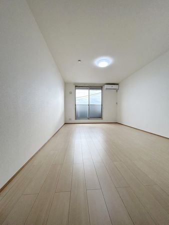 Azul国見Ⅱ 洋室(約10.7帖)南側バルコニー付き Azul国見Ⅱ 洋室(約10.7帖)南側バルコニー付き