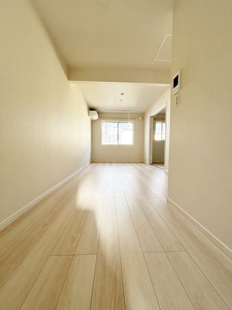ラ・メゾン木町通 リビング/居室 ラ・メゾン木町通 リビング/居室