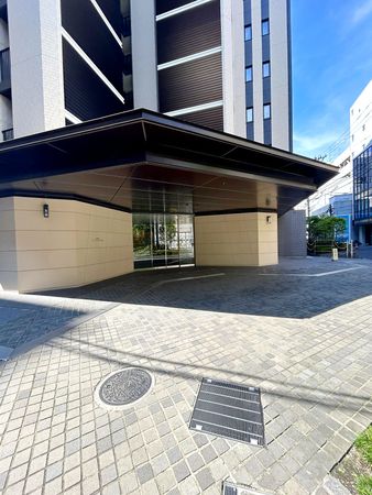 プラウド勾当台公園 エントランス プラウド勾当台公園 エントランス