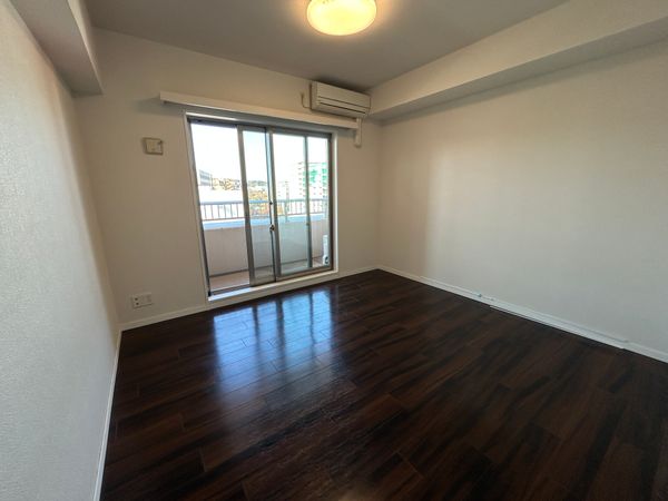 レジデンス片平 リビング/居室 レジデンス片平 リビング/居室