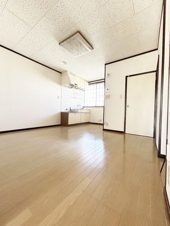 プレステージ修隆館 ダイニングキッチン プレステージ修隆館 ダイニングキッチン