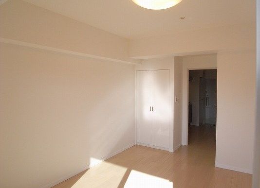 レジデンス片平 リビング/居室 レジデンス片平 リビング/居室