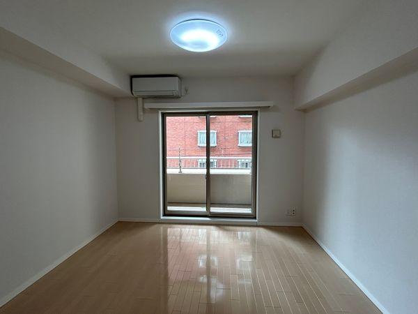 レジデンス片平 リビング/居室 レジデンス片平 リビング/居室