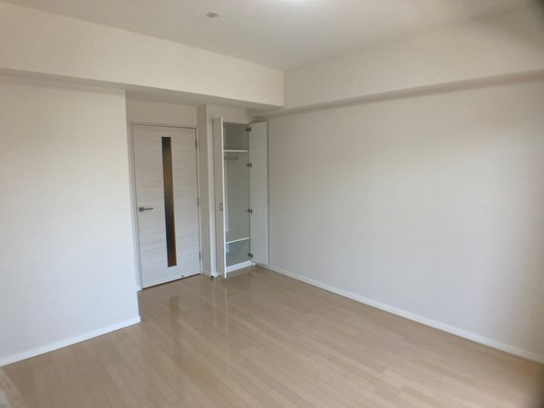 レジデンス片平 リビング/居室 レジデンス片平 リビング/居室