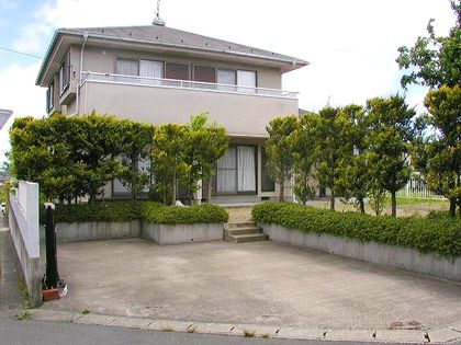 南中山1丁目貸家 駐車場 南中山1丁目貸家 駐車場