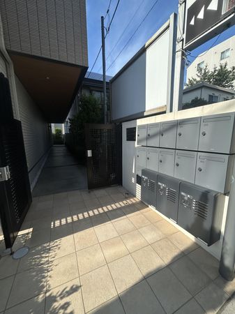 コトー本郷 エントランス コトー本郷 エントランス