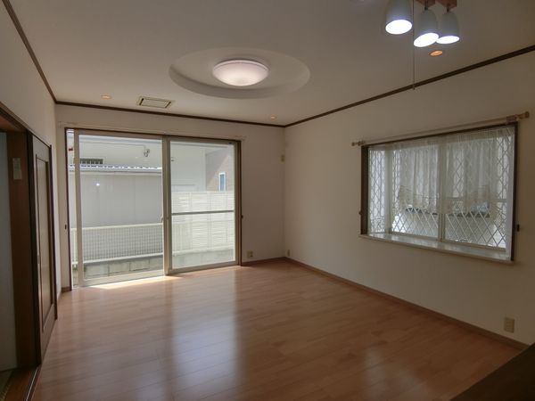 横浜三丁目戸建 リビング/居室 横浜三丁目戸建 リビング/居室