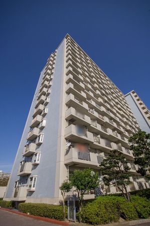 検見川マリンタウン団地2棟 建物外観 検見川マリンタウン団地2棟 建物外観