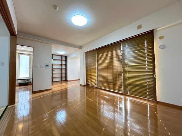 セントラルパーク・イーストE棟 リビングダイニング(約17.6帖)/床暖房 セントラルパーク・イーストE棟 リビングダイニング(約17.6帖)/床暖房