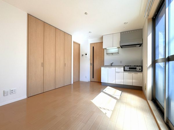 クラヴィエ幕張 洋室(約8.1帖) クラヴィエ幕張 洋室(約8.1帖)