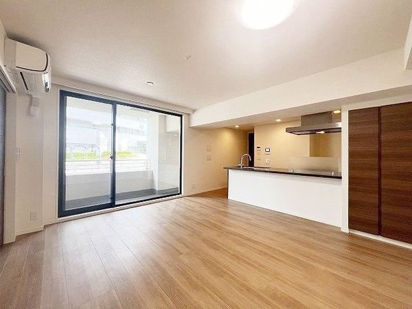 プレシス八丁堀リバーフロント リビングダイニングキッチン(約15.2帖)エアコン1台付 プレシス八丁堀リバーフロント リビングダイニングキッチン(約15.2帖)エアコン1台付