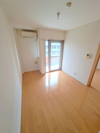 スパイラルコート市川 ダイニングキッチン(約9.5帖) スパイラルコート市川 ダイニングキッチン(約9.5帖)