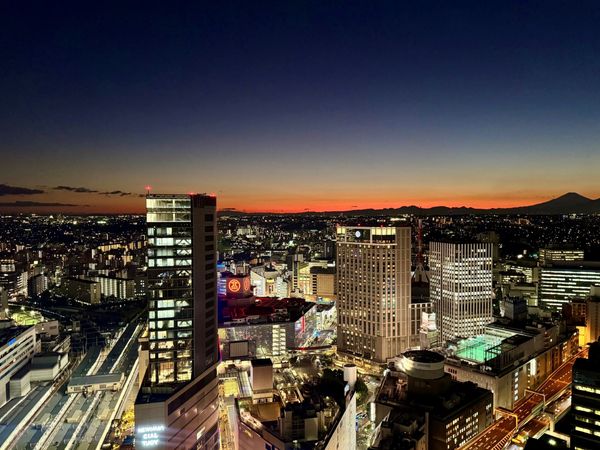 THE YOKOHAMA FRONT TOWER 7.4帖洋室サービスバルコニーからの景色 ※天候による THE YOKOHAMA FRONT TOWER 7.4帖洋室サービスバルコニーからの景色 ※天候による