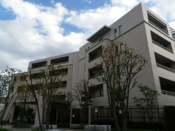 プラウド横濱鶴見二見台 建物外観 プラウド横濱鶴見二見台 建物外観