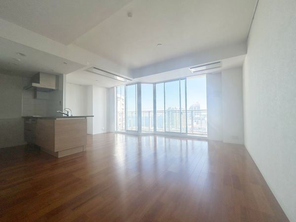 みなとみらいミッドスクエア ザ・タワーレジデンス 約16.2帖のリビング・ダイニング みなとみらいミッドスクエア ザ・タワーレジデンス 約16.2帖のリビング・ダイニング